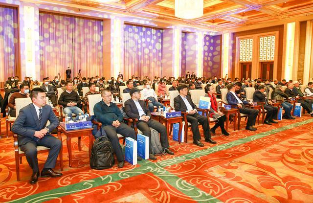 首屆全國(guó)青少(shǎo)年(nián)網絡安全編程大(dà)賽新聞發布會(huì)在北(běi)京舉辦